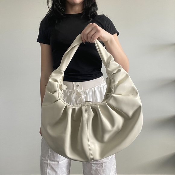 Berska crescent bag - Picture 3 of 3